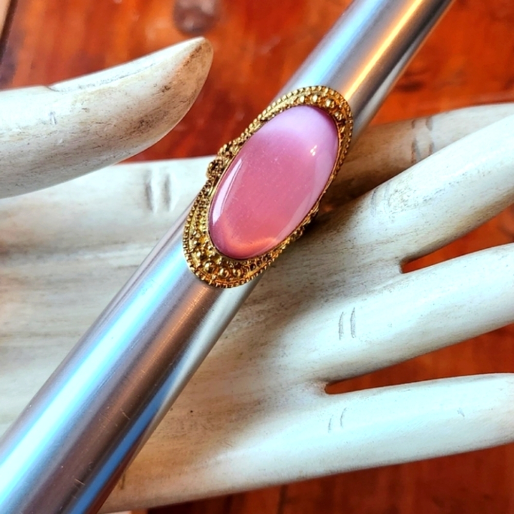 Pink Cat's Eye Statement Ring with Beautiful Filigree Detailing - Picture 4 of 16